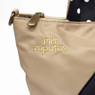 mis zapatos Water Repellent Tote